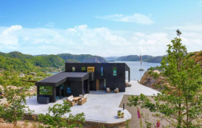 Stunning Home In Lyngdal With Kitchen